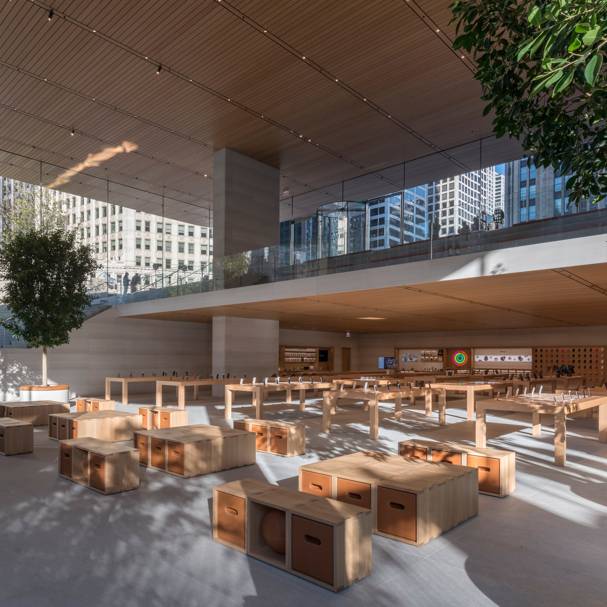 Apple Michigan Avenue Reconnects Chicago To Its River
