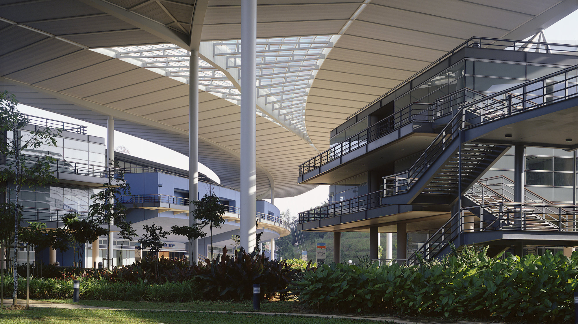 Petronas University Of Technology Receives 2007 Aga Khan Award For Architecture