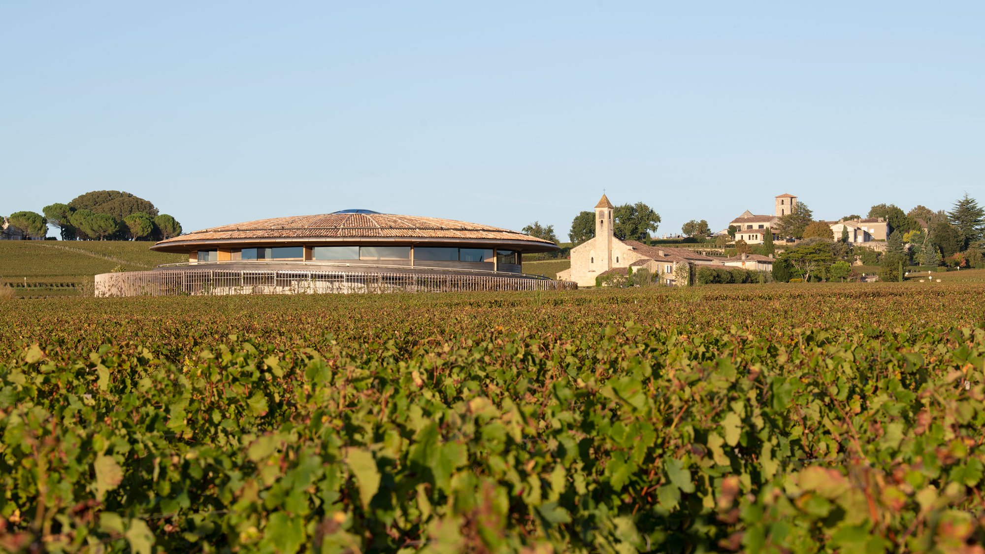 Le Dôme Winery In Bordeaux Welcomes Its First Visitors