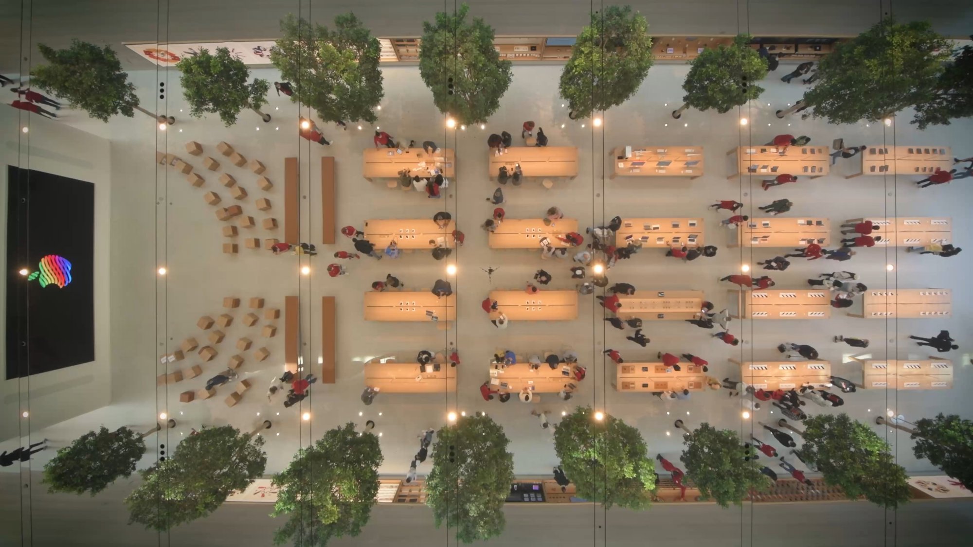 Apple At The Grove – A Dynamic Hall Of Illusions That Captures The Vitality Of Los Angeles