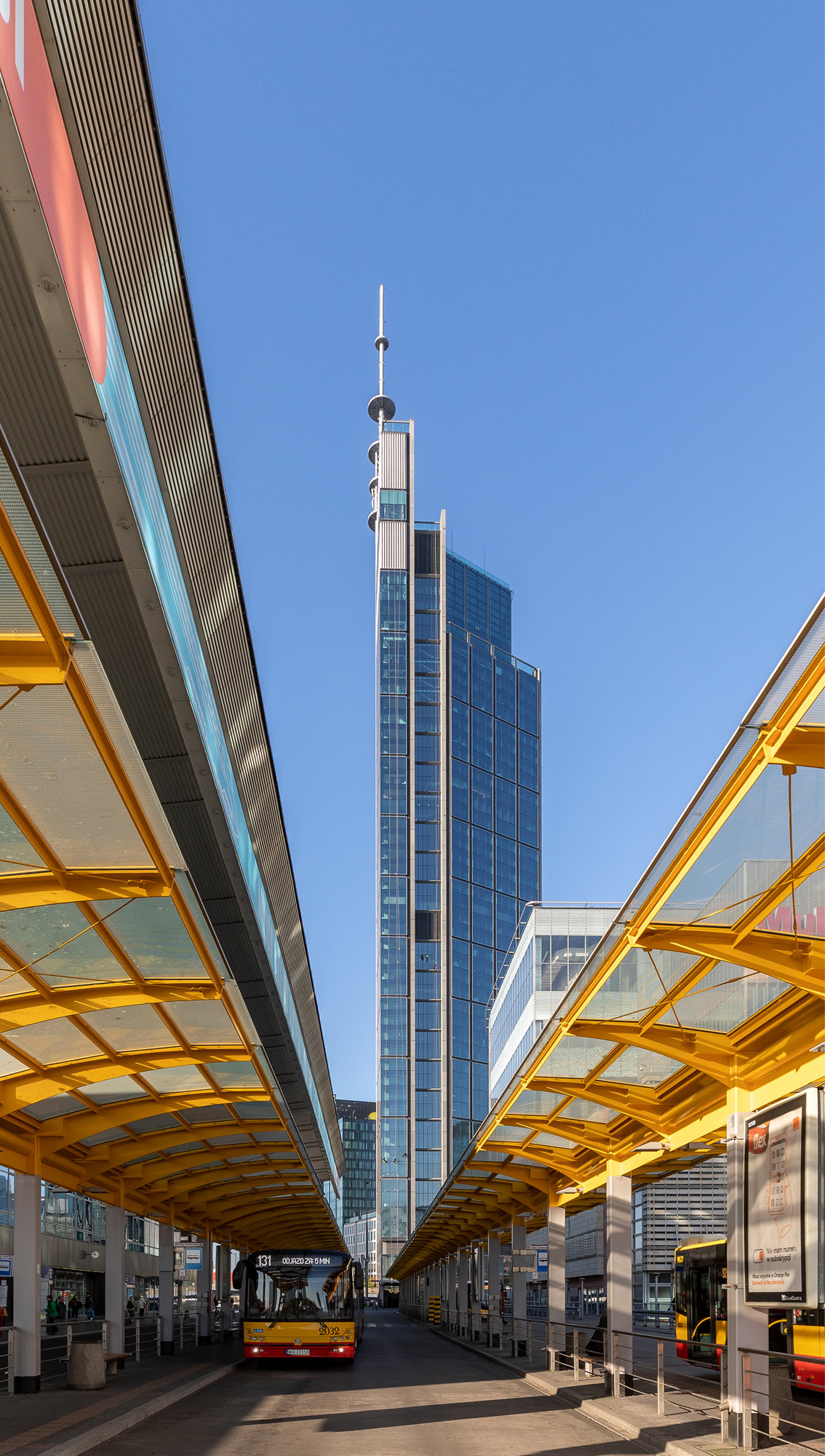 Foster + Partners Completes The Eu’s Tallest Building