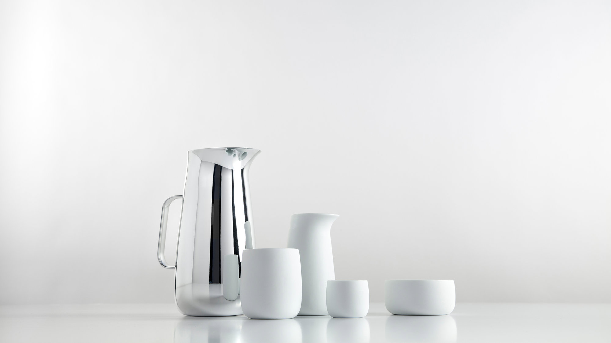 Stelton Releases New Range Of Tableware Designed By Norman Foster
