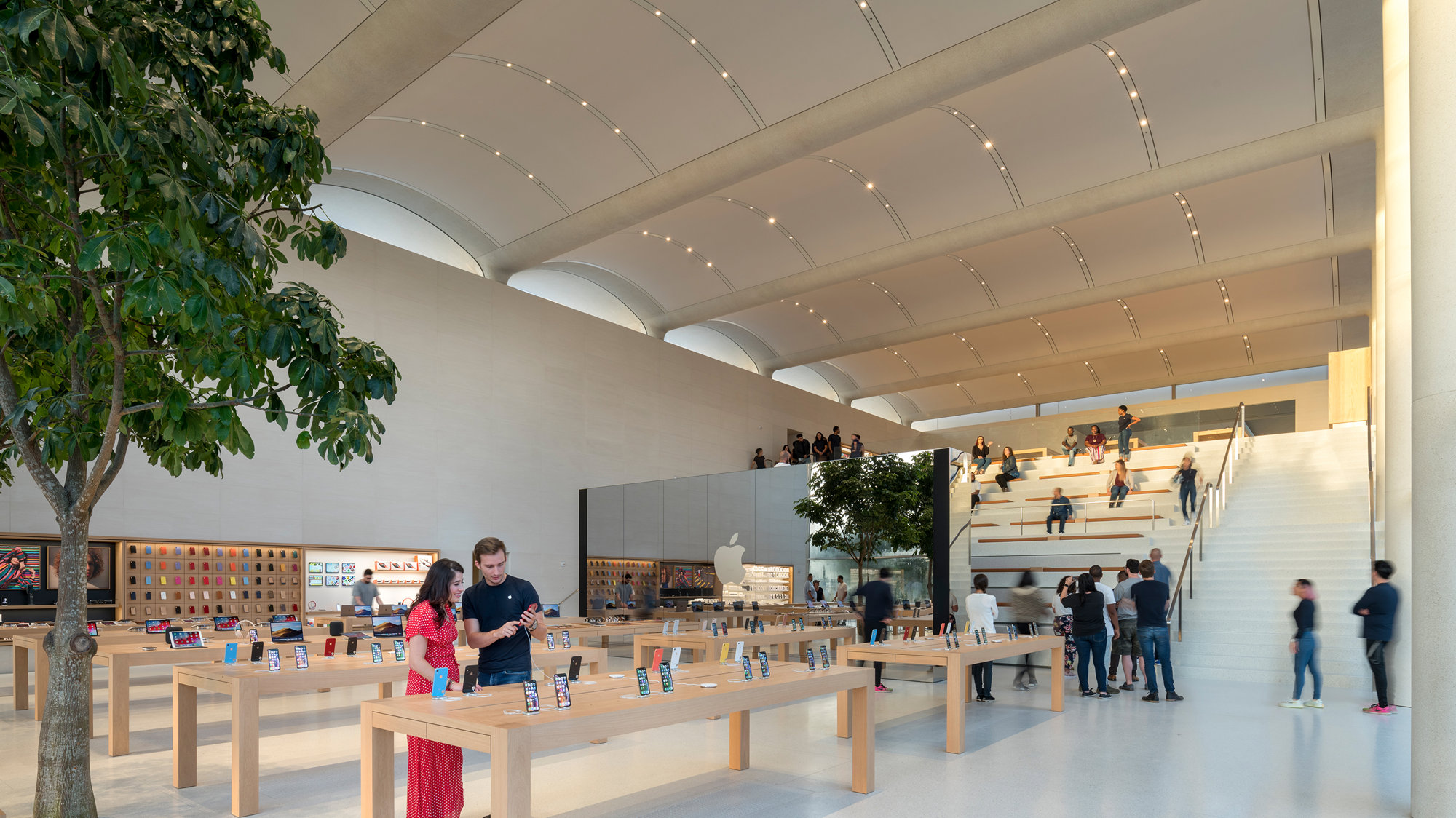 Apple Aventura Creates A New Social Focus For Miami