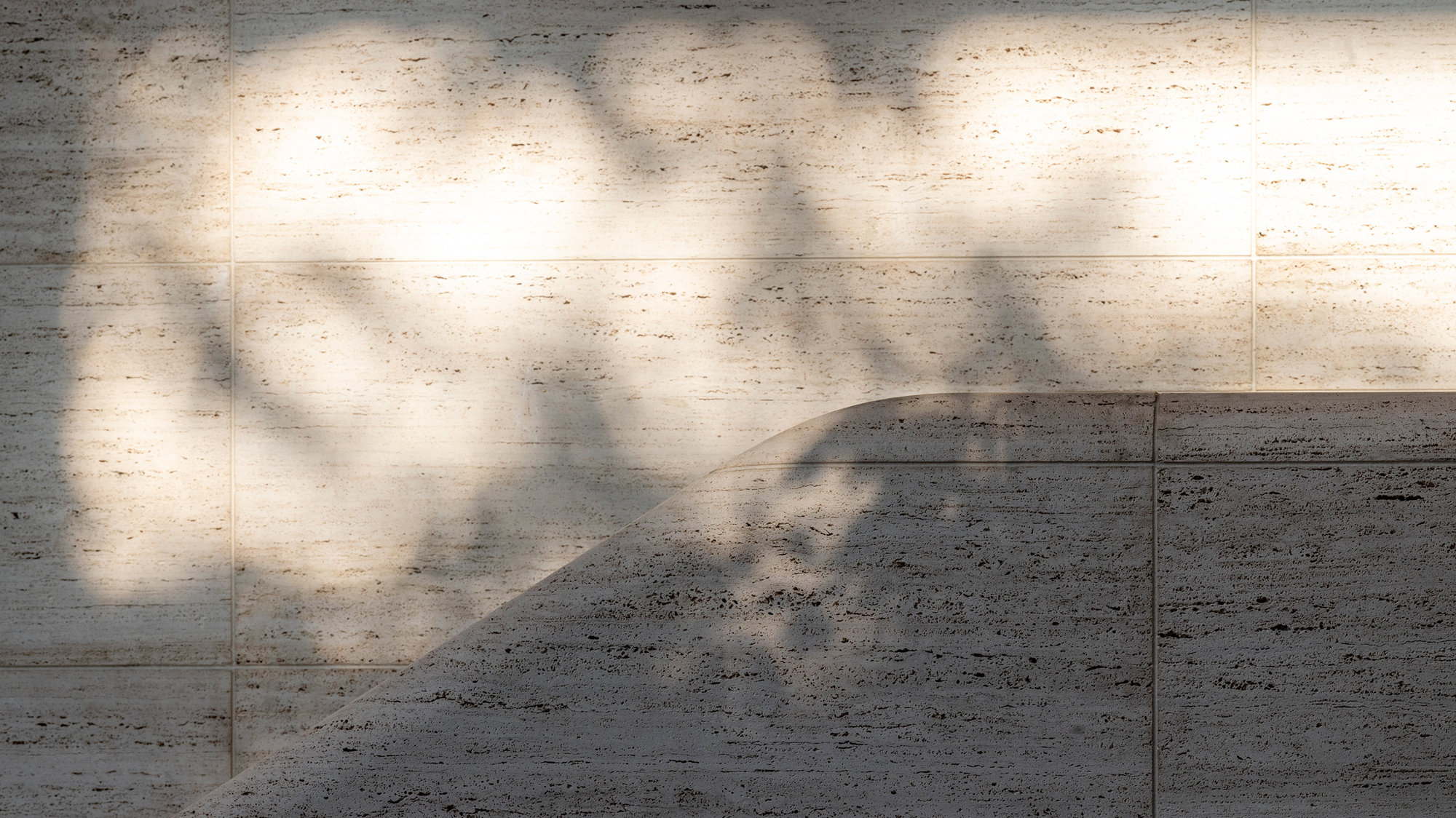 Istanbul’s Apple Bagdat Caddesi Opens