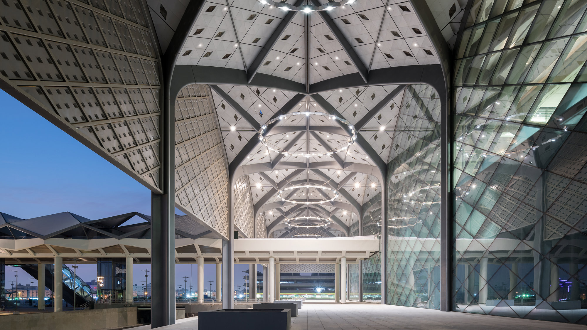 Haramain High-speed Rail Greets Passengers For Eid