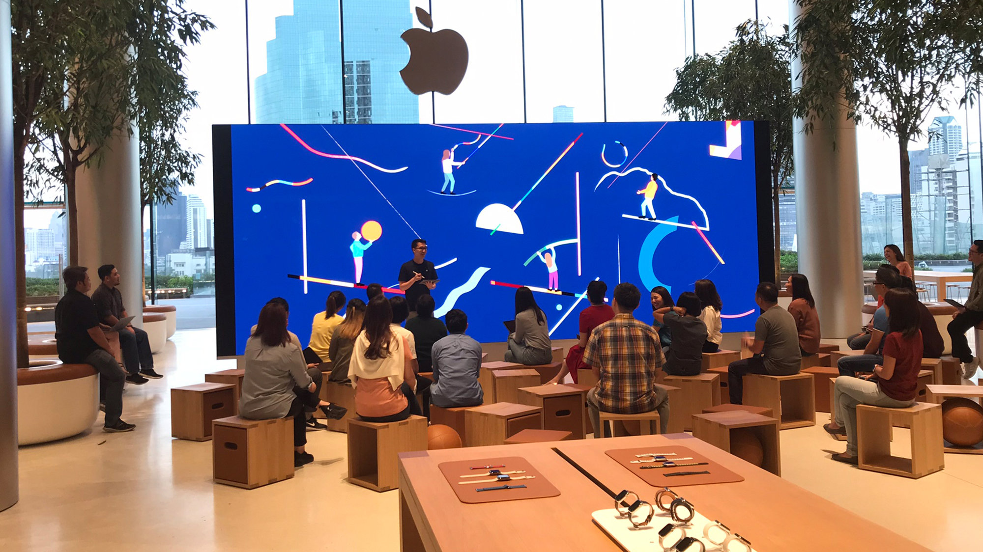 Apple Iconsiam – First Apple Store In Thailand Opens