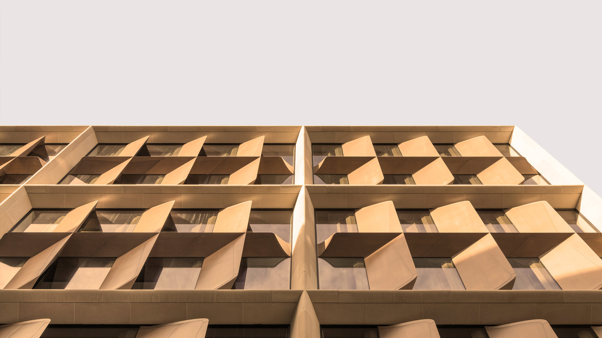 Tam Showcases Exhibition On Sustainable Architecture By Foster + Partners