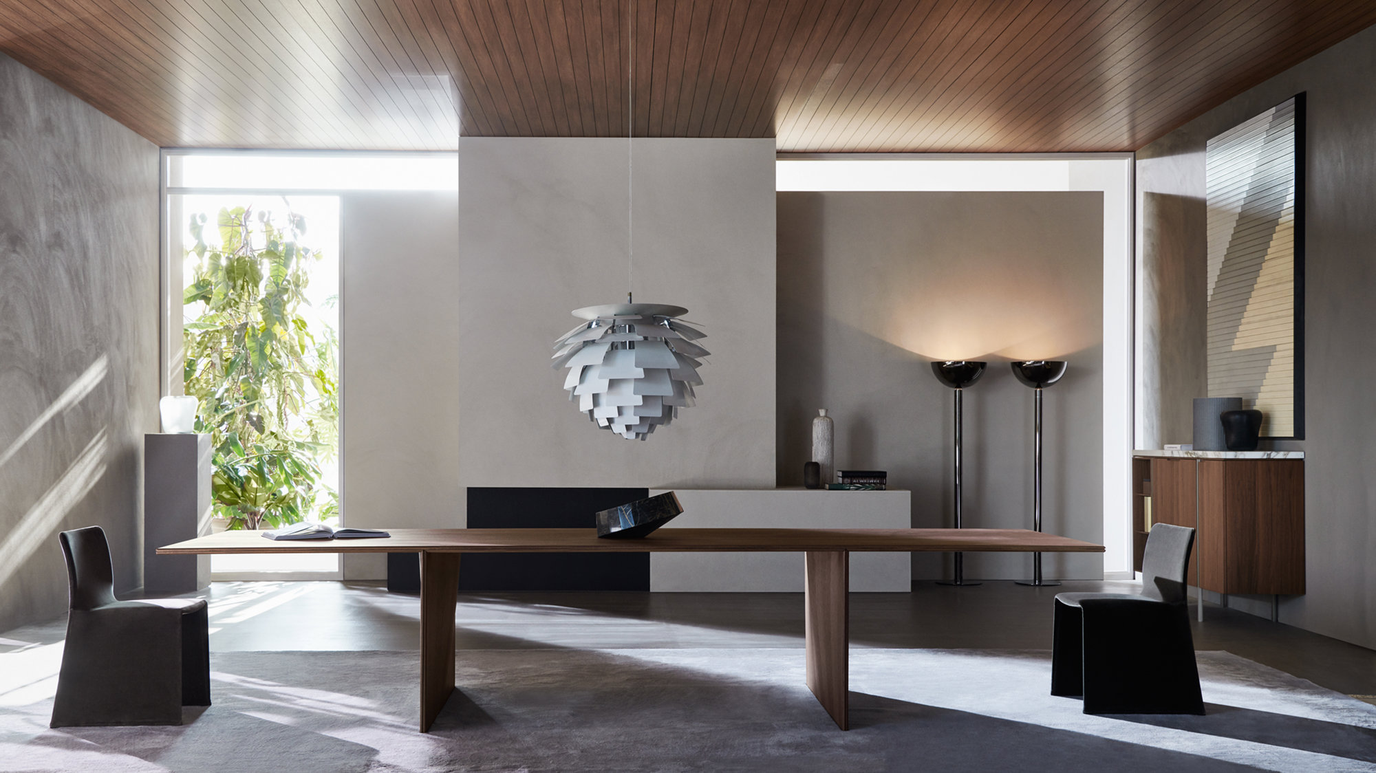 Molteni Launches ‘Ava’ Modular Timber Table