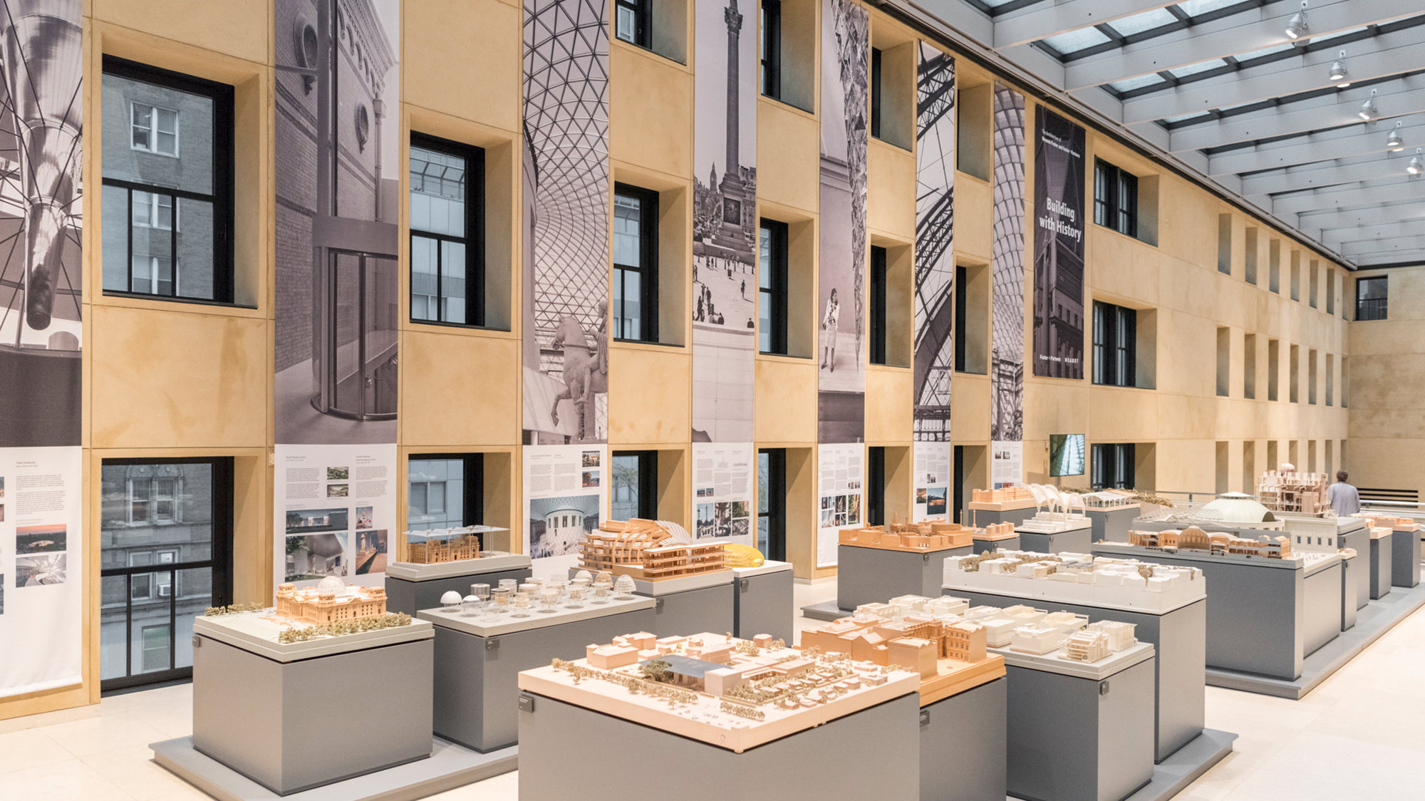 Hearst Tower Celebrates Its 10th Anniversary With Foster + Partners’ Exhibition – Building With History.