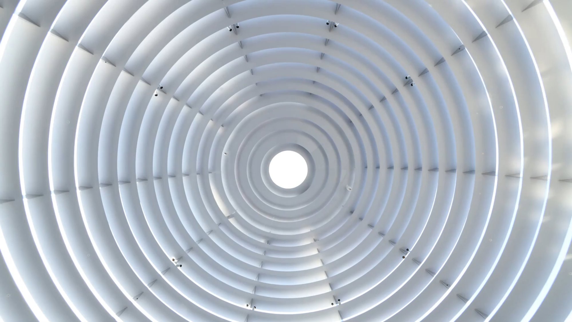 Apple Marina Bay Sands – A New Gemstone On The Singapore Waterfront And A Celebration Of Light