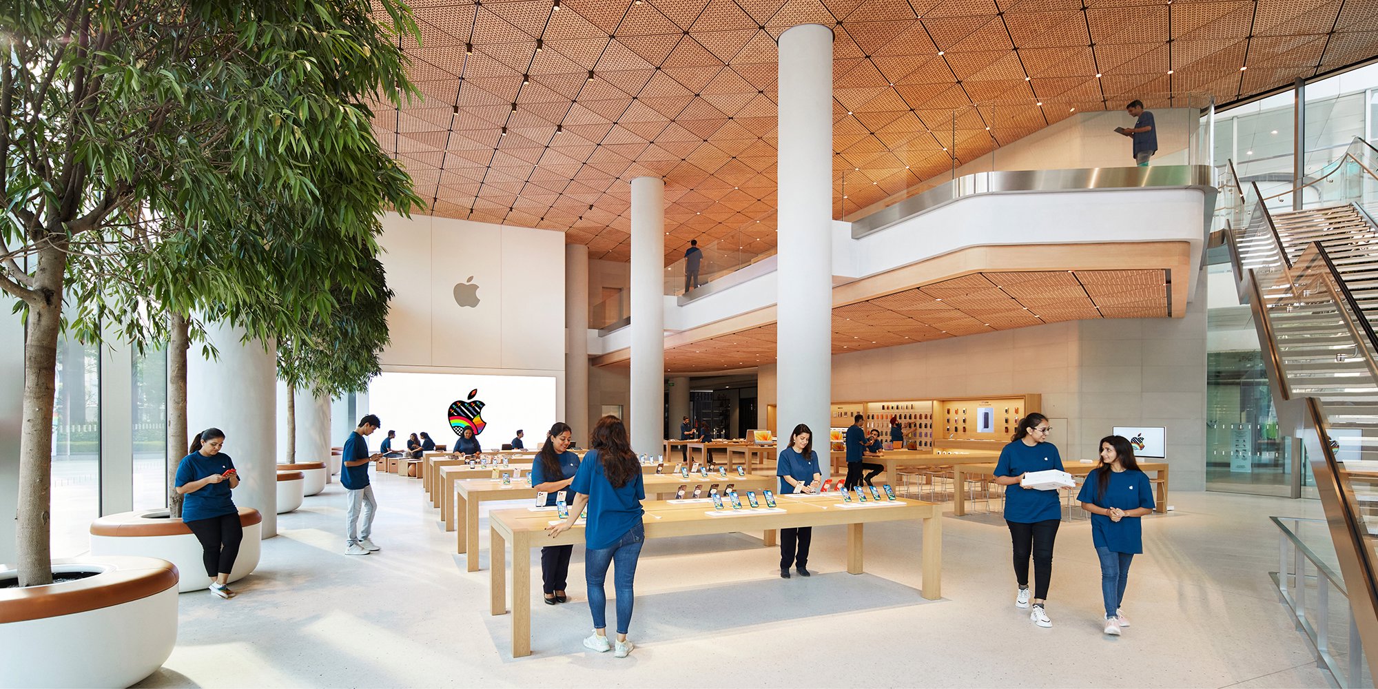 Apple’s First Flagship Store In India Opens To The Public