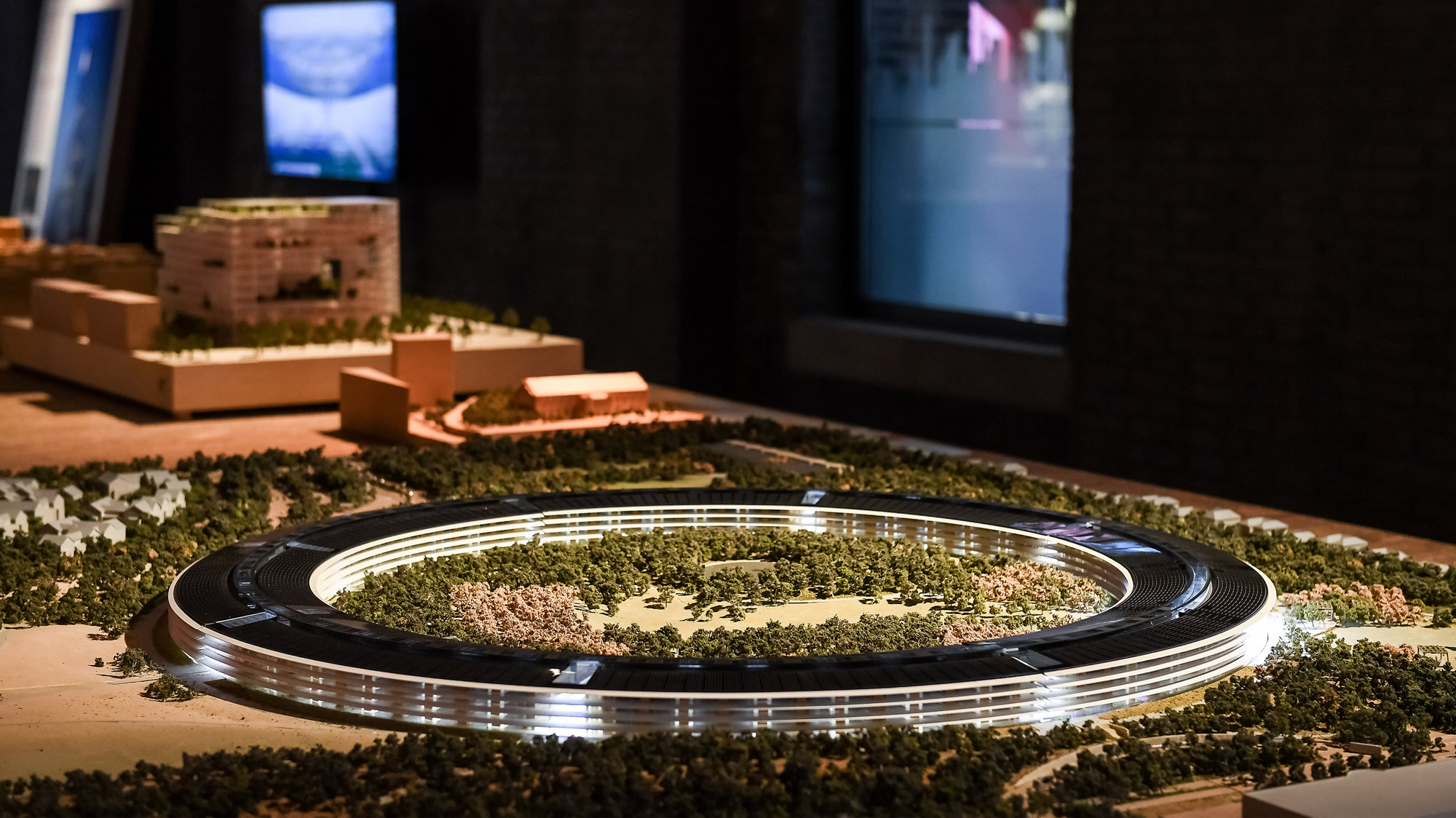 Foster + Partners, ‘Urban Visions: Sustainable Communities’ Exhibition Opens In Shanghai