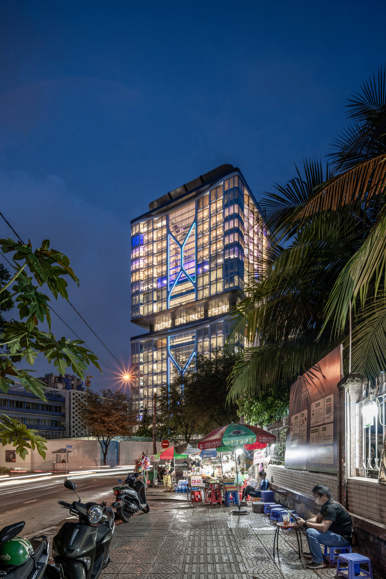 Foster + Partners Completes Techcombank Tower In Ho Chi Minh City