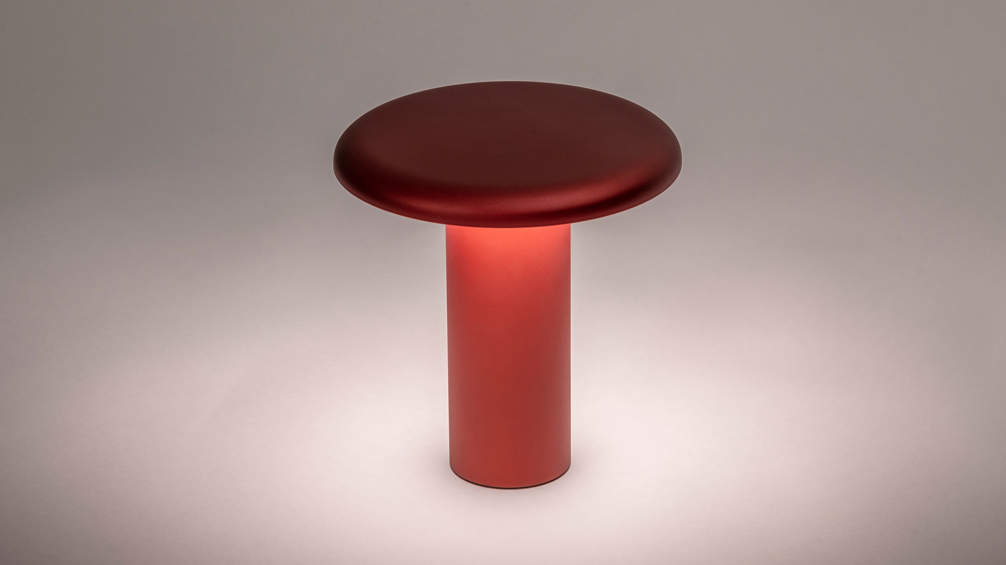 Artemide Takku – A Versatile, Battery-powered Lamp Launches At Milan Design Week 2021