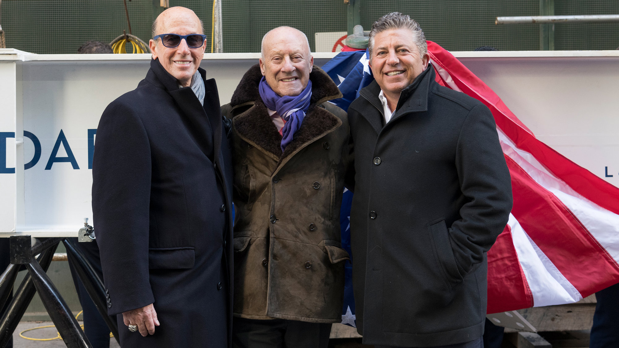 425 Park Avenue Tops Out