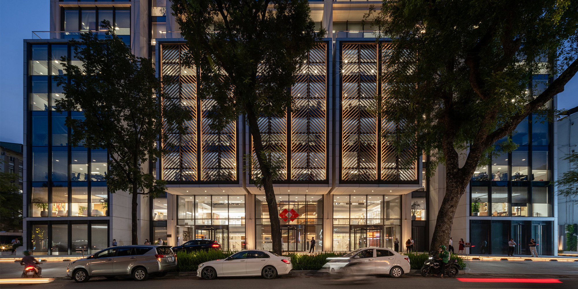 Foster + Partners Completes New Hanoi Hq For Techcombank