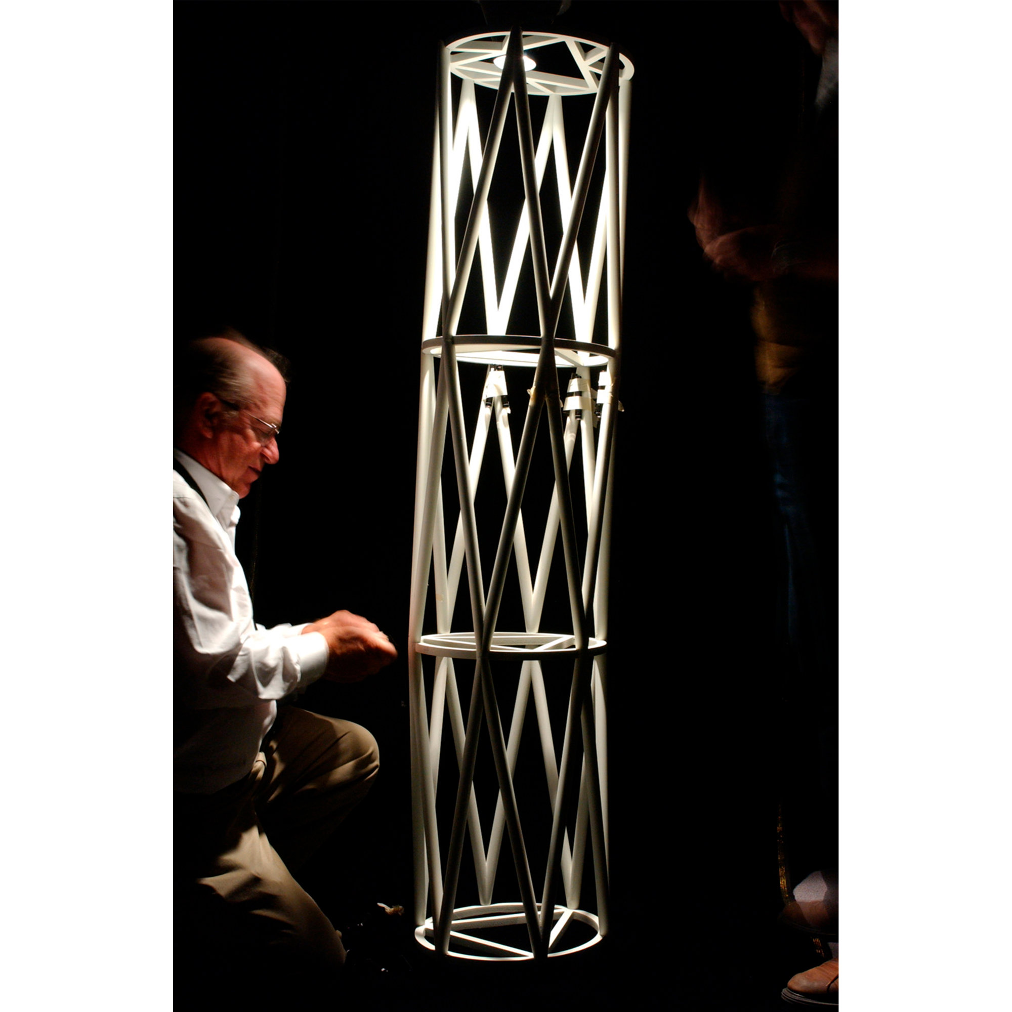 Mock up of the arch to develop the lighting design. 
© Foster + Partners