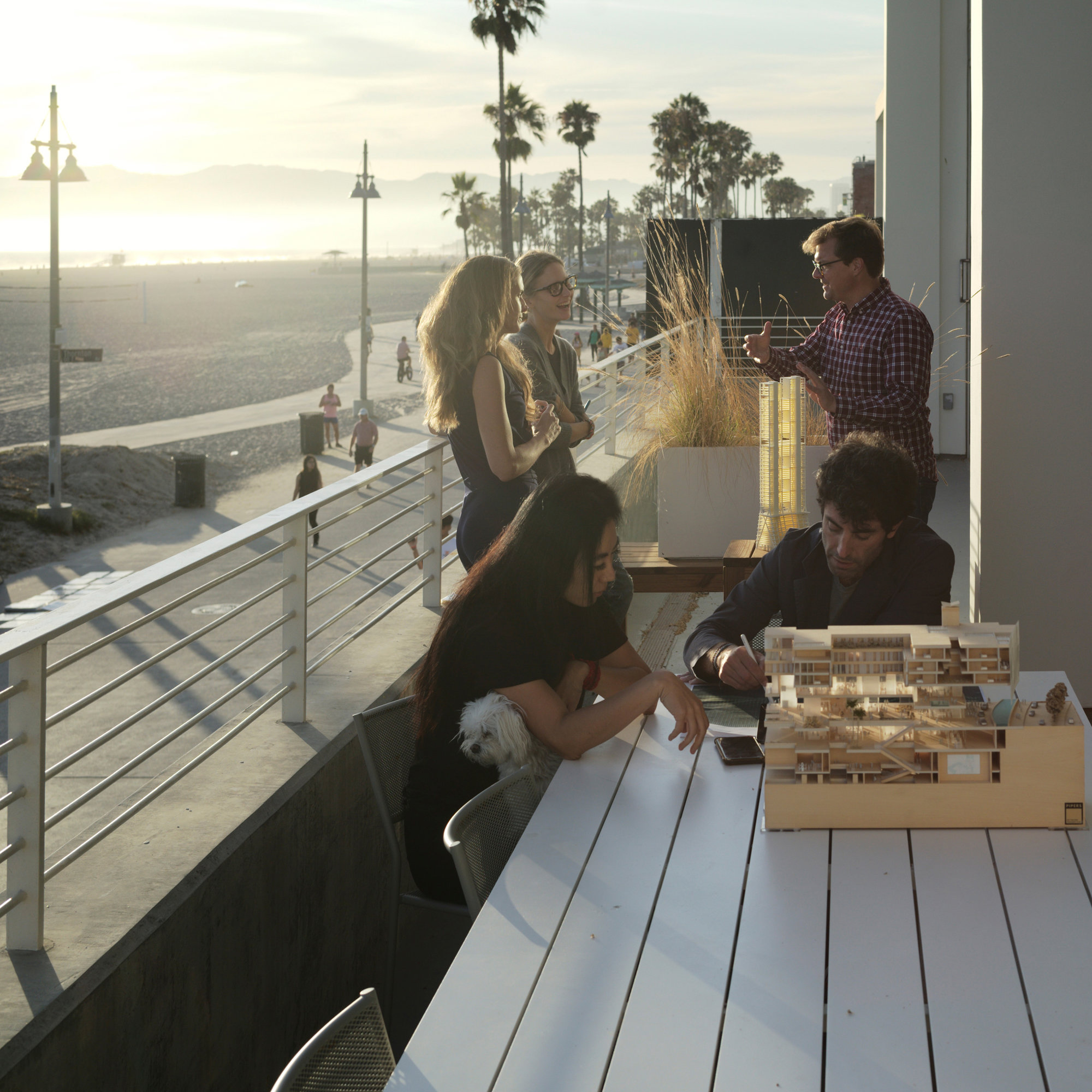 Foster + Partners Opens Oceanfront Los Angeles Studio