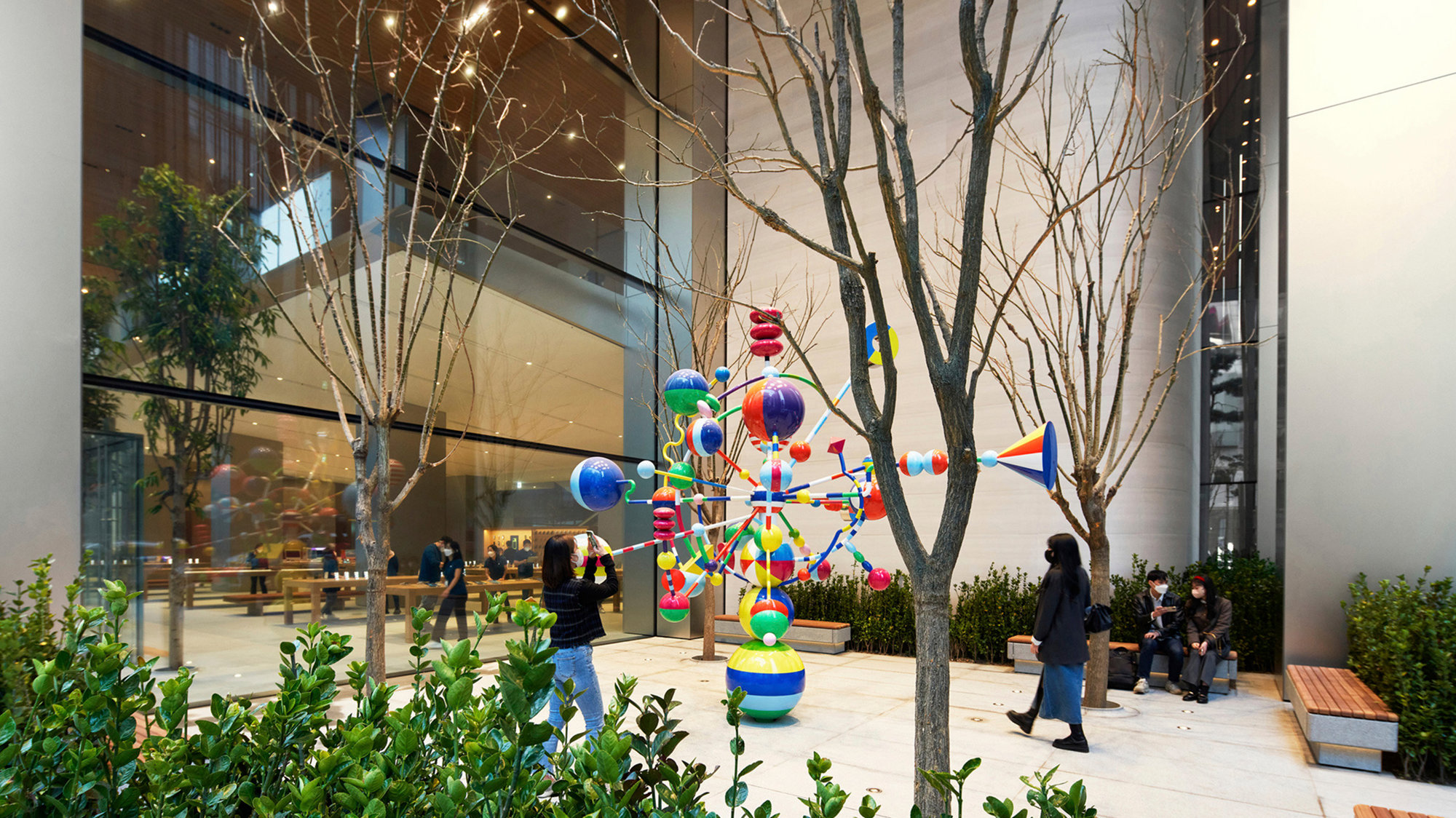 Seoul’s Apple Myeongdong Opens To The Public